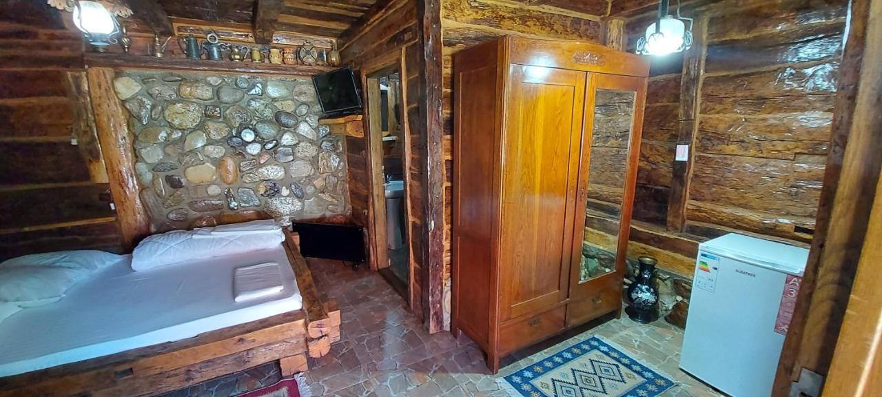 Satul Traditional Runcu  Exterior foto